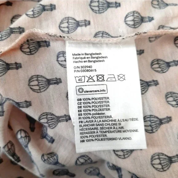 H&M  Hot Air Balloon Print V-Neck Shirt Light Fun Novelty Top Creamy Pink Sz M - Picture 9 of 9